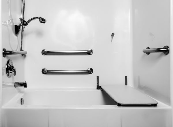 Accessible Tub Installation in Panama City